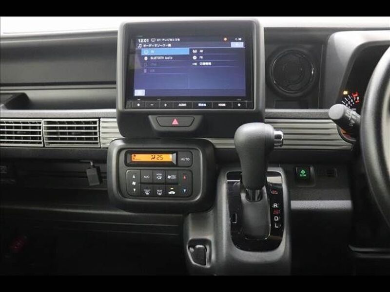 N-VAN