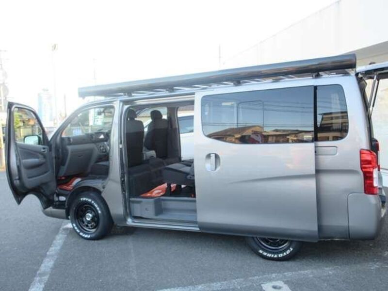 NV350 CARAVAN