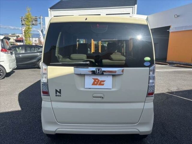 N BOX