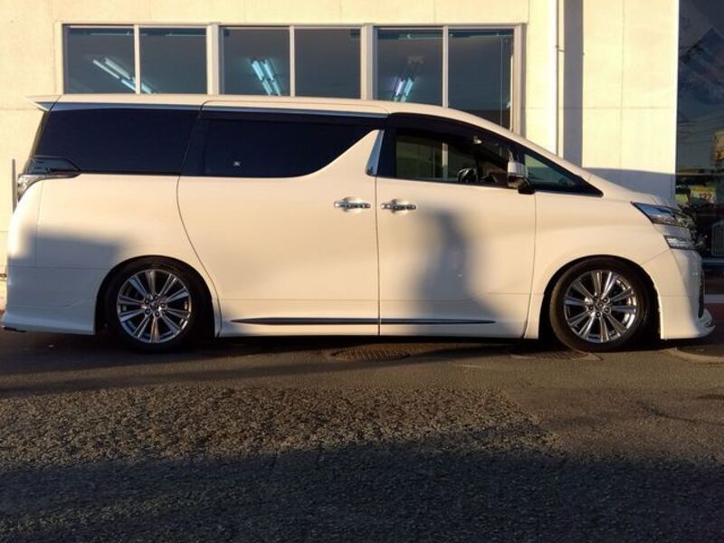 VELLFIRE