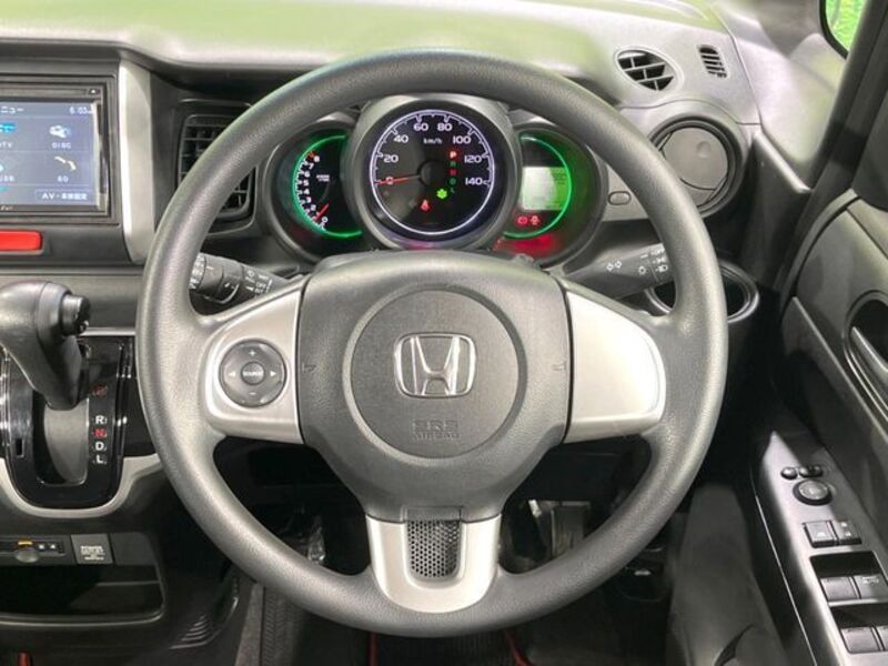 N BOX