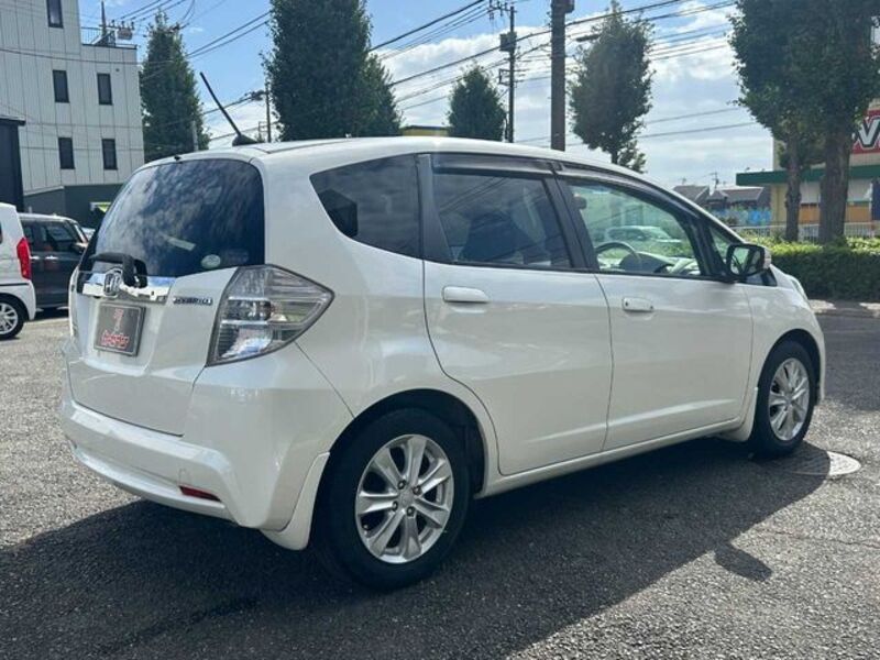 FIT HYBRID
