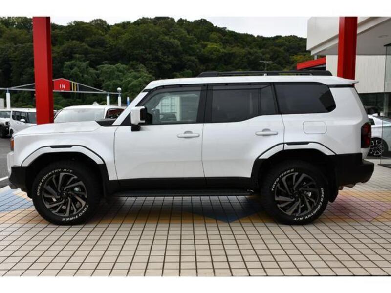 LAND CRUISER 250