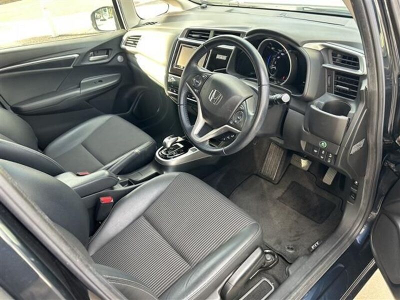 FIT HYBRID