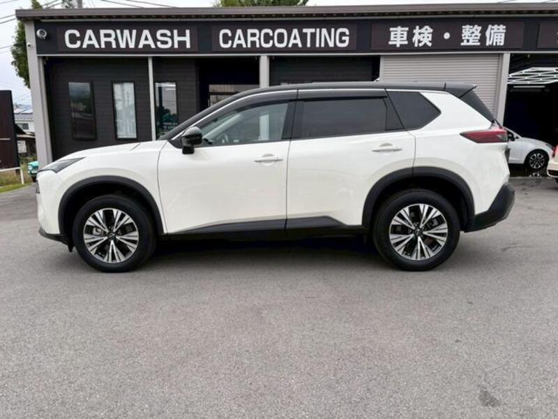 X-TRAIL