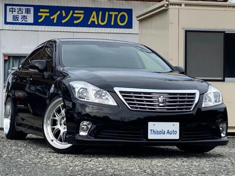 TOYOTA CROWN