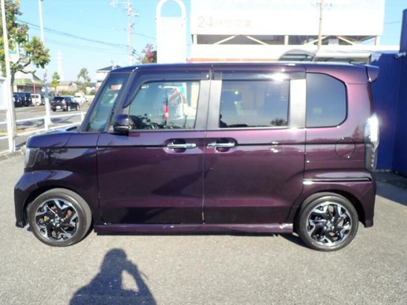 N BOX CUSTOM