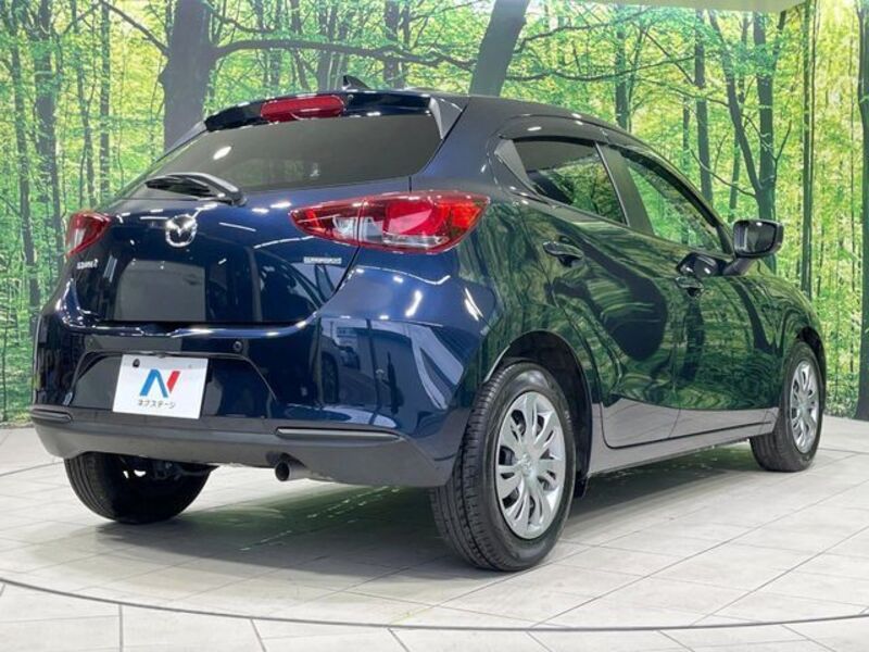MAZDA2