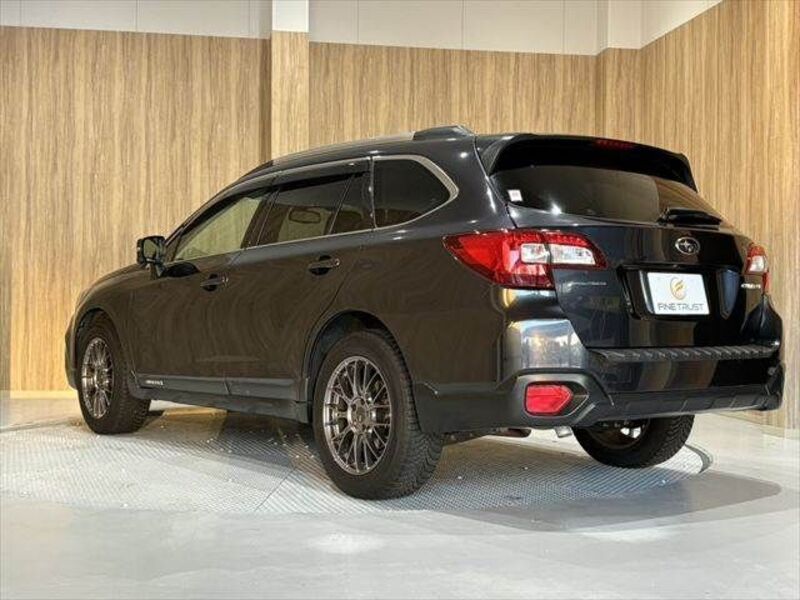 LEGACY OUTBACK
