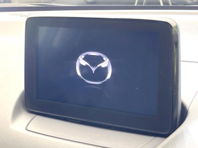 MAZDA2