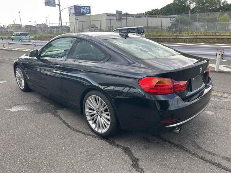 4 SERIES