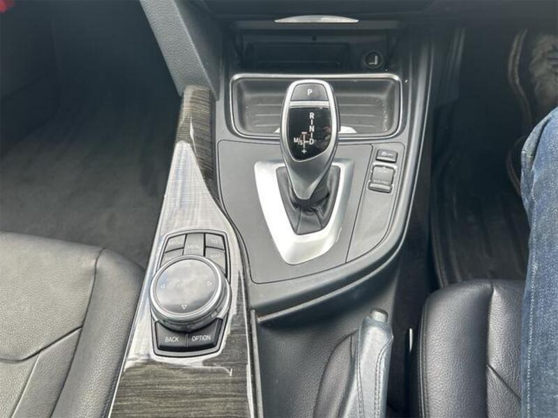 4 SERIES
