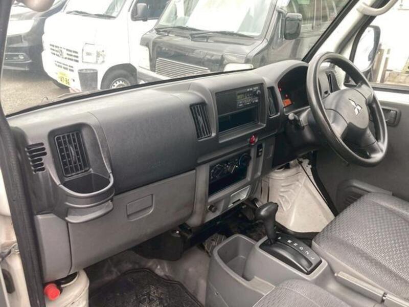 MINICAB VAN