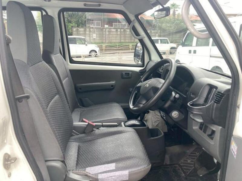 MINICAB VAN