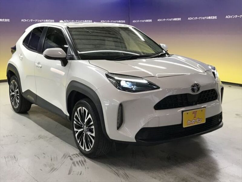 YARIS CROSS