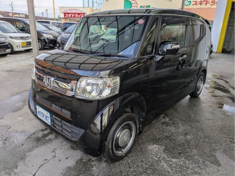 HONDA N BOX SLASH