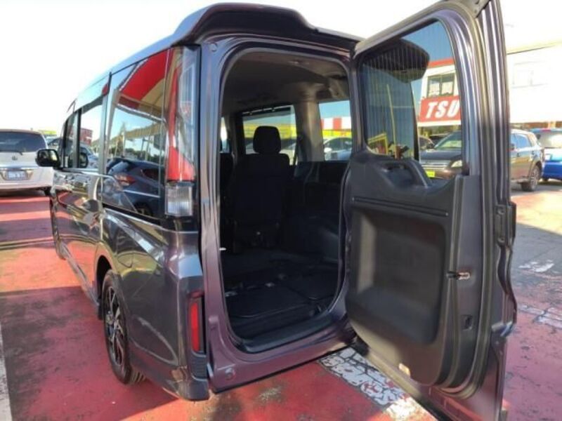 STEPWAGON SPADA