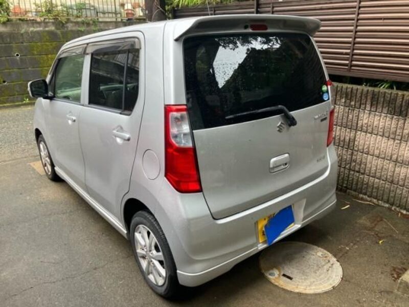 WAGON R