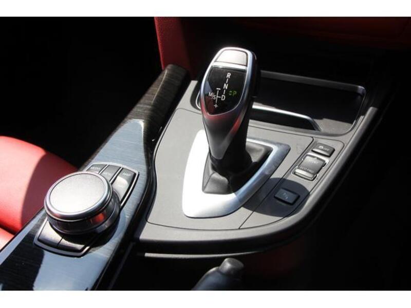 4 SERIES