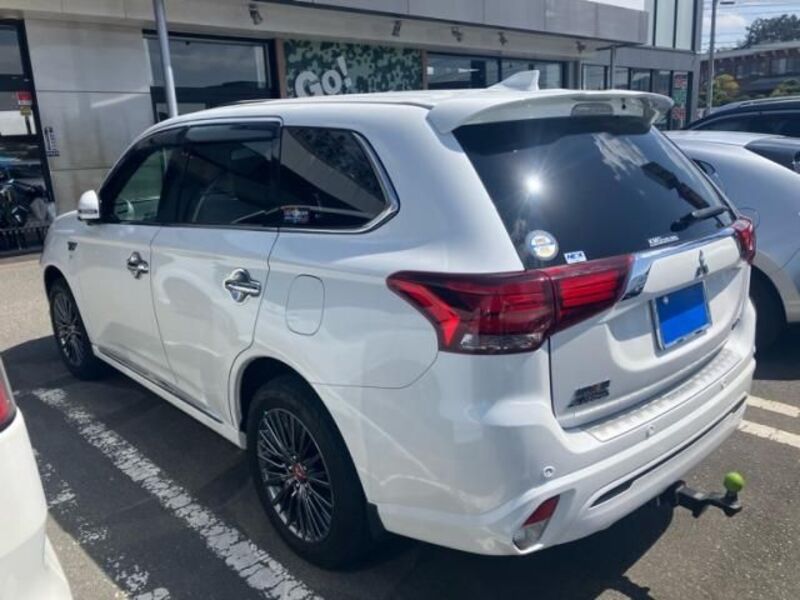 OUTLANDER PHEV