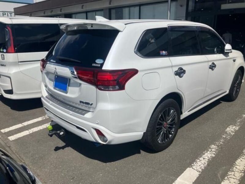 OUTLANDER PHEV