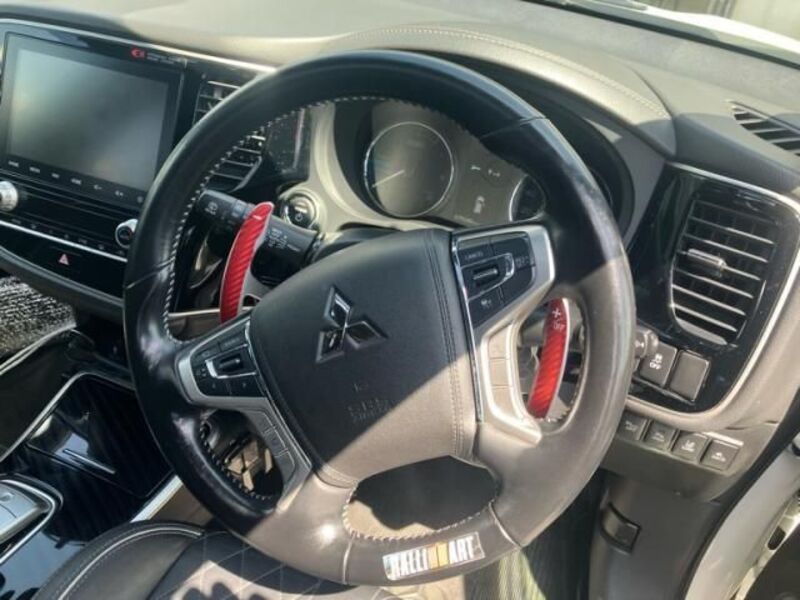 OUTLANDER PHEV