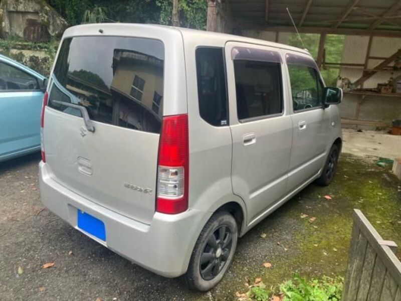 WAGON R