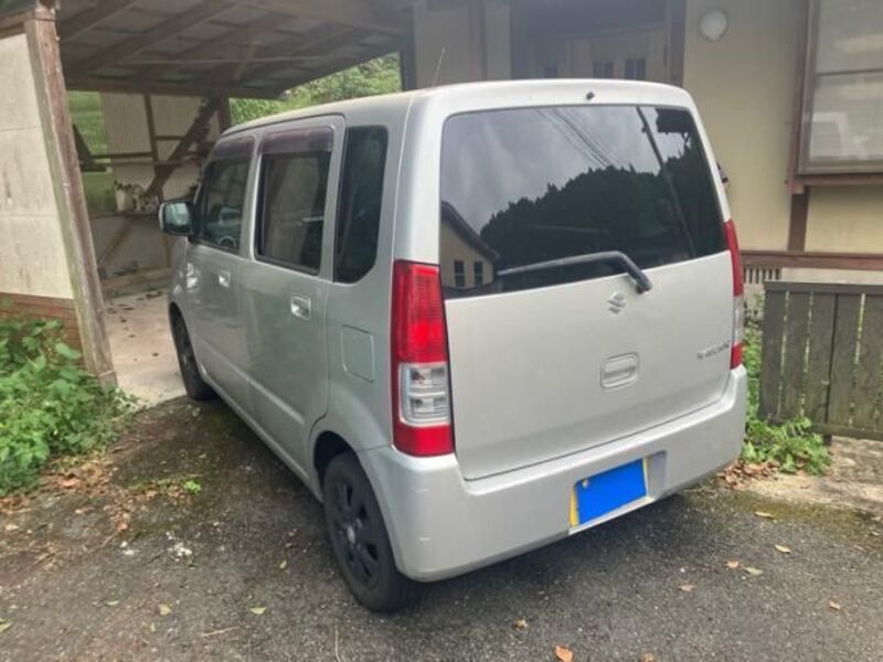 WAGON R