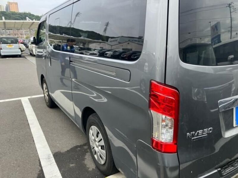 NV350 CARAVAN