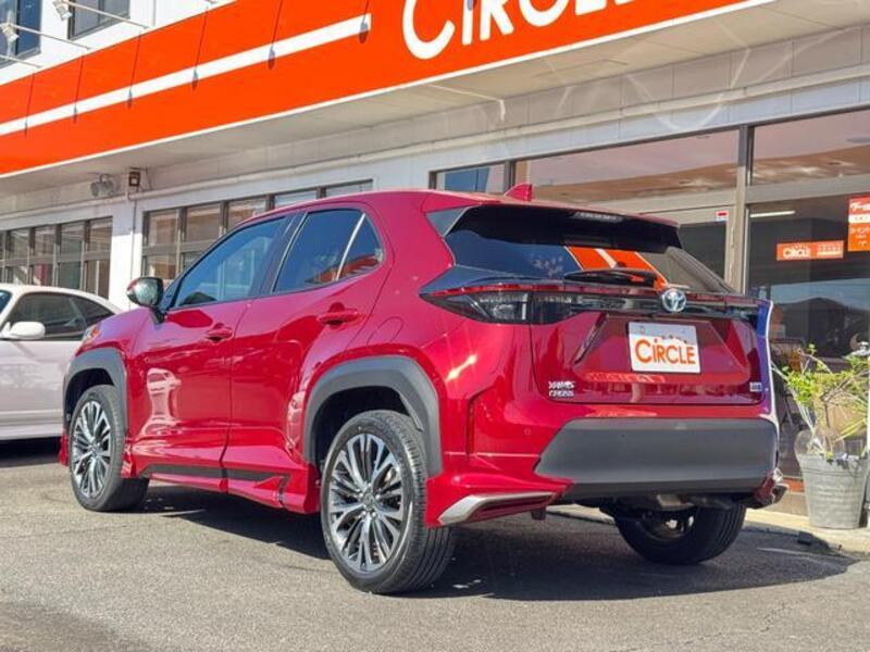 YARIS CROSS