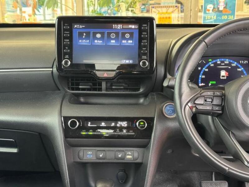 YARIS CROSS