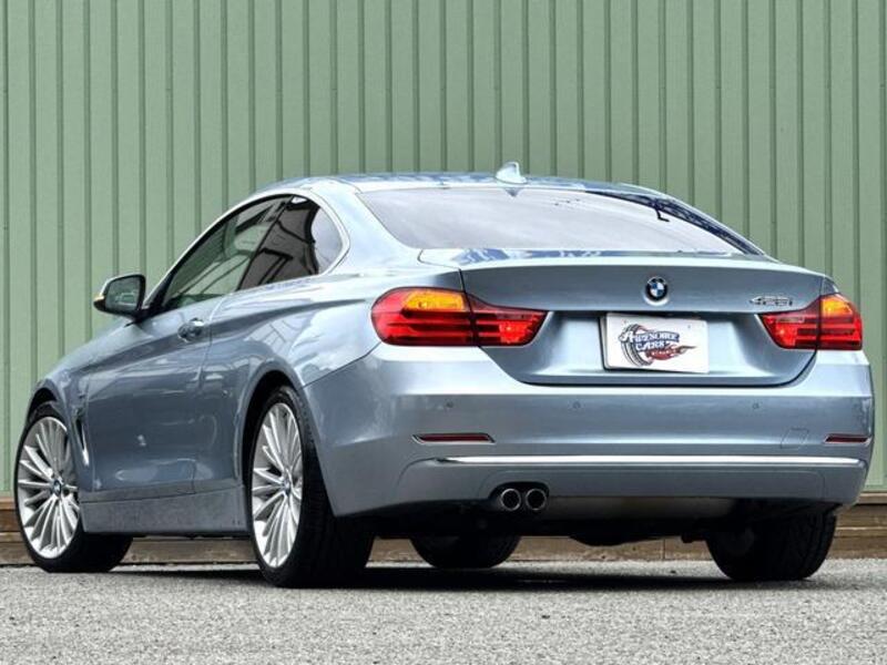 4 SERIES