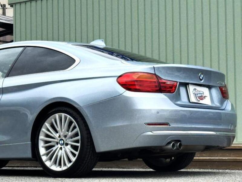 4 SERIES