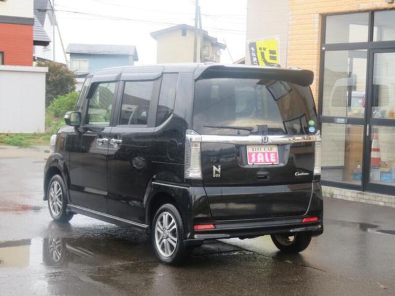 N BOX CUSTOM
