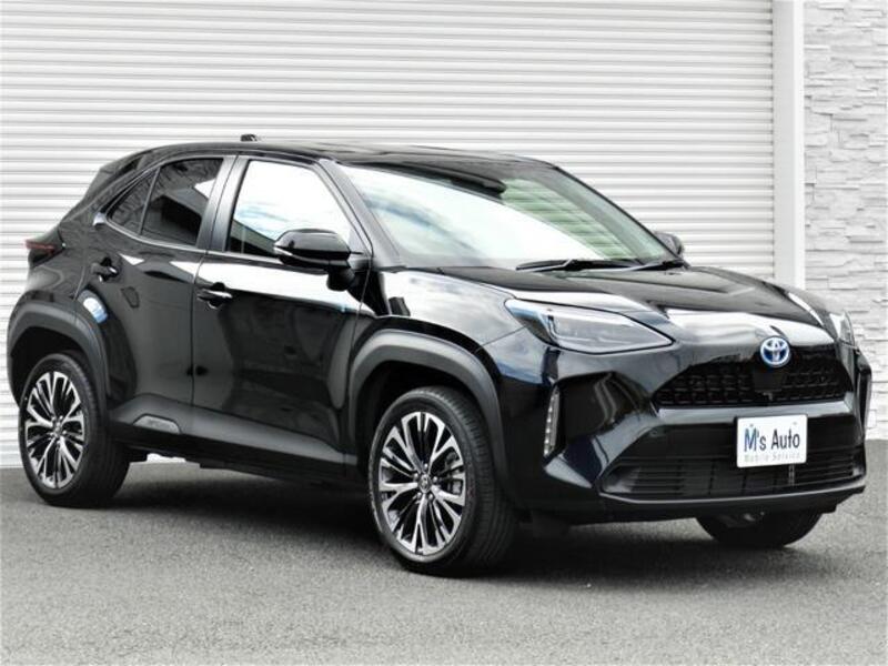 YARIS CROSS