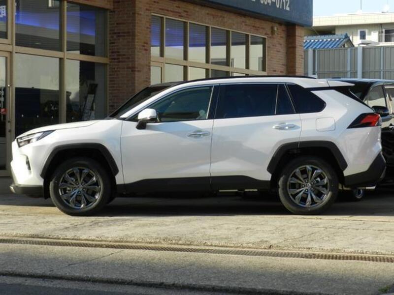 RAV4