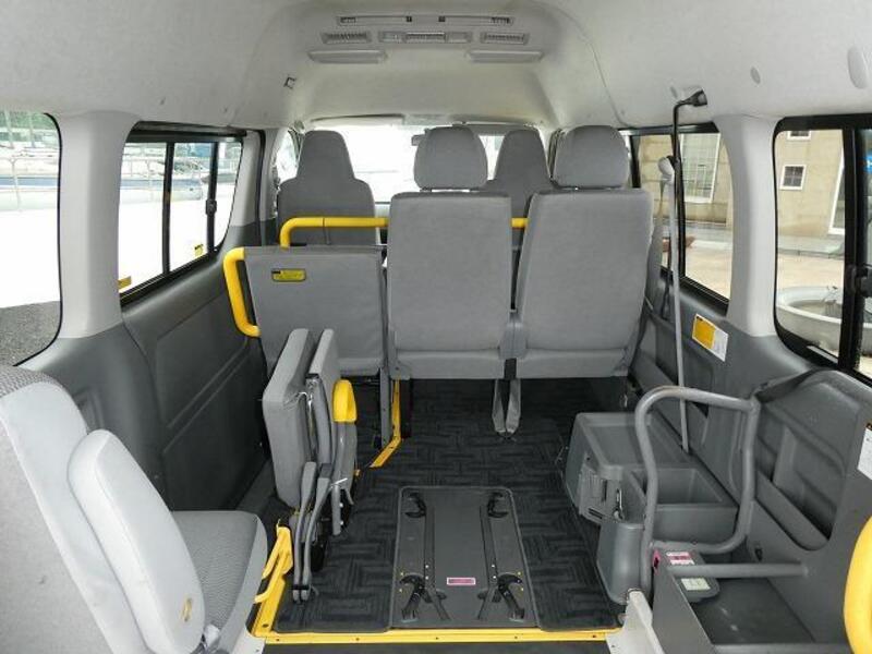 HIACE VAN