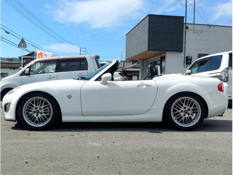 ROADSTER