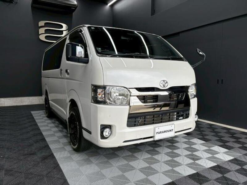 HIACE VAN