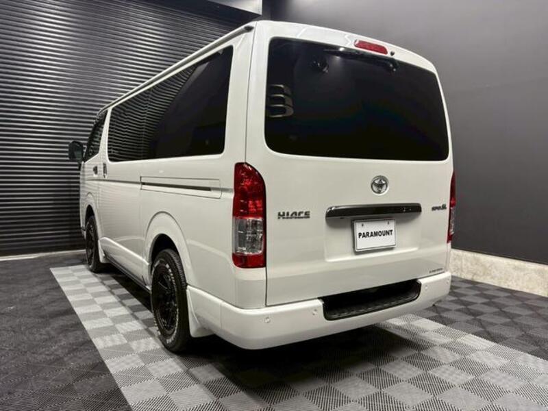HIACE VAN