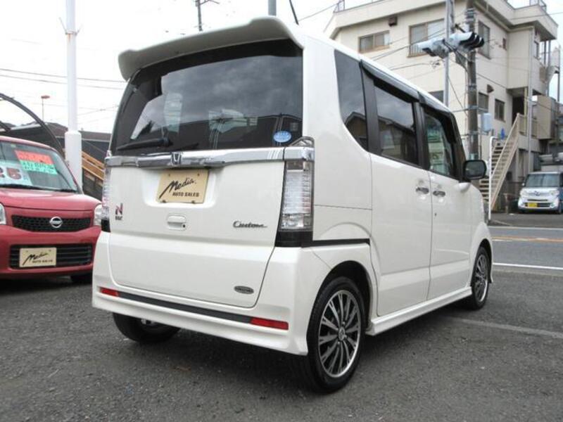 N BOX CUSTOM