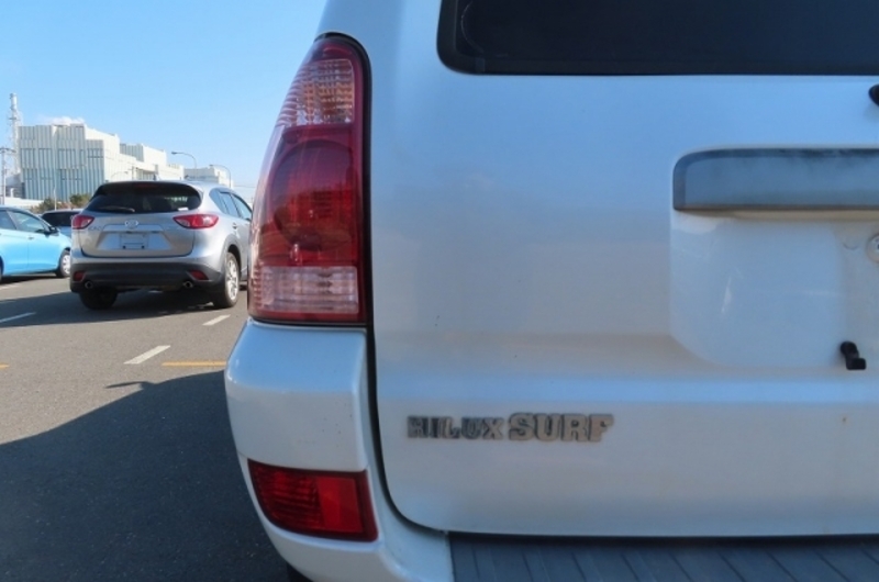 HILUX SURF