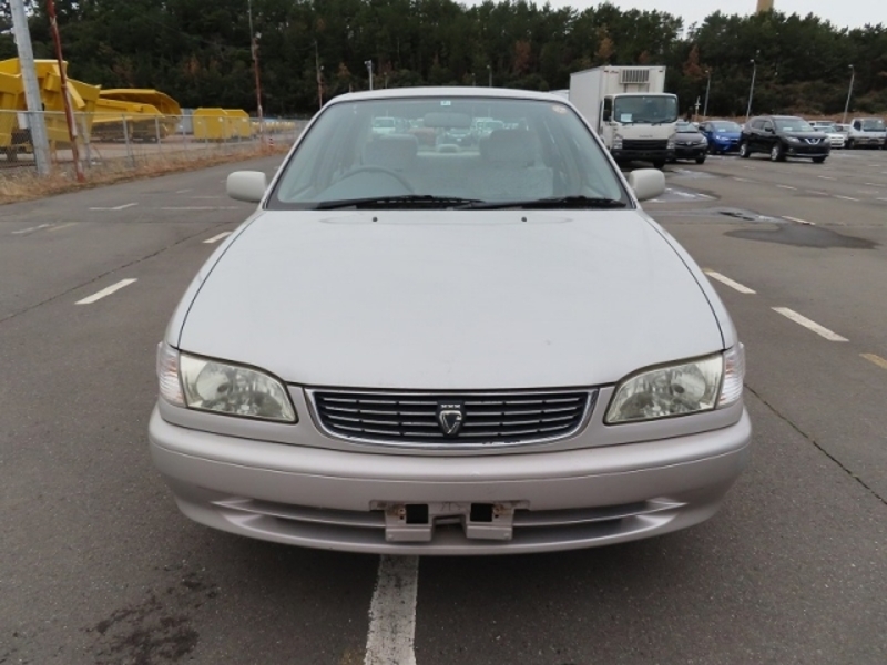 COROLLA SEDAN