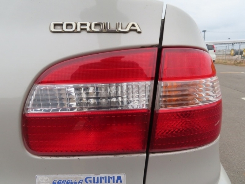 COROLLA SEDAN