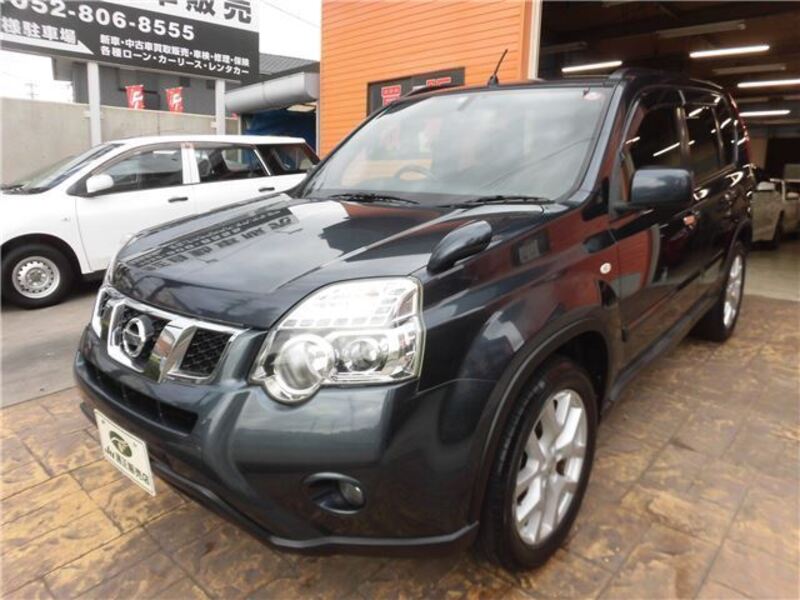 X-TRAIL