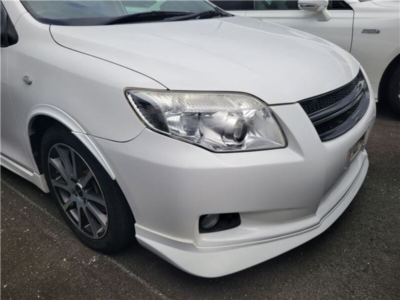 COROLLA AXIO