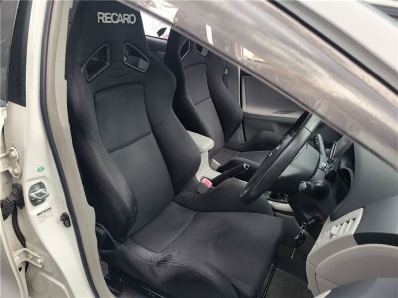 COROLLA AXIO