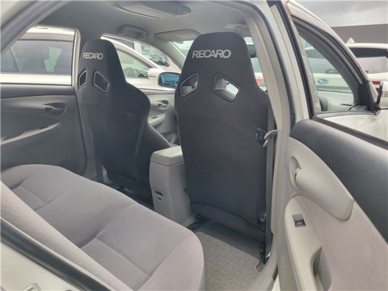 COROLLA AXIO