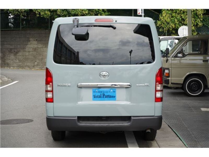 HIACE VAN