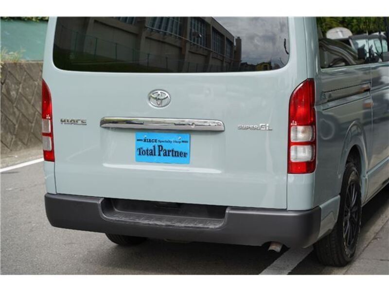 HIACE VAN